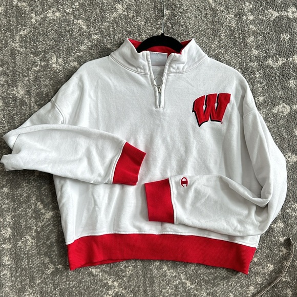 Champion Wisconsin Badger Sweatshirt - Picture 11 of 12